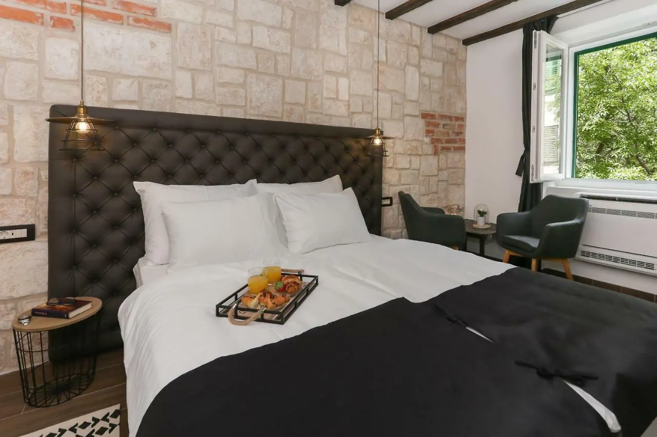 Luxury Rooms Dino Split