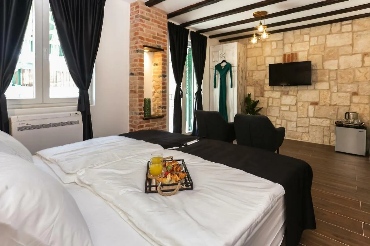 Guest house Luxury Rooms Dino Split