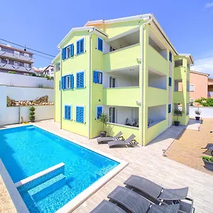 Mali Nono Appartement Salatić