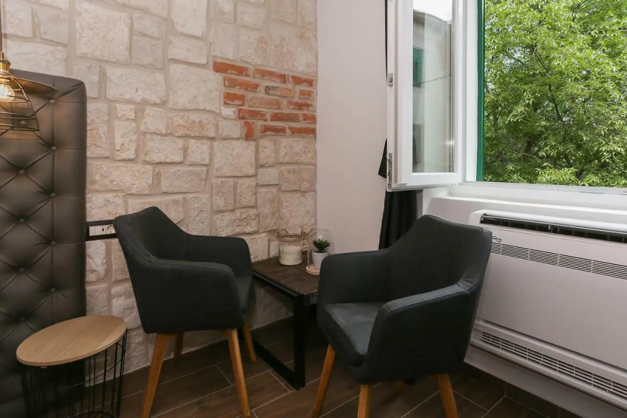 Luxury Rooms Dino سبليت بيت ضيافة