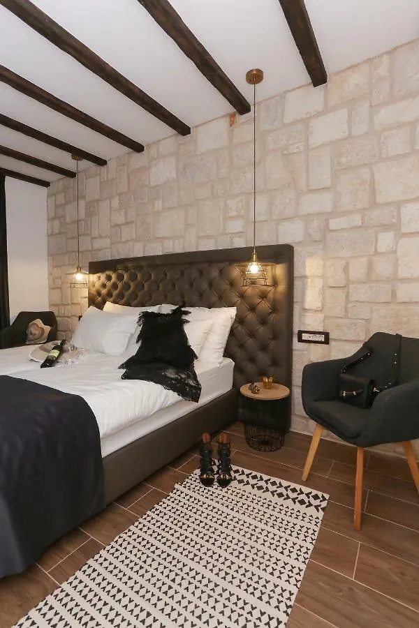 Luxury Rooms Dino سبليت بيت ضيافة